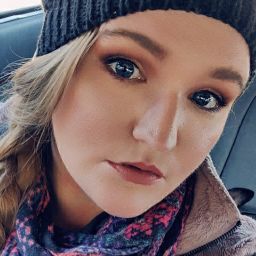 Shelby Logsdon Photo 15