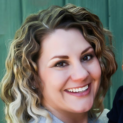 Staci Hunter Photo 1