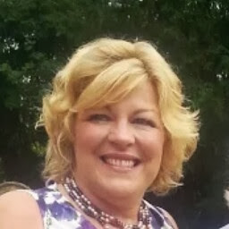 Denise Ferguson Photo 41