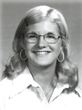 Robyn Richards Photo 18
