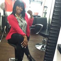 Angela Nicholas Photo 26