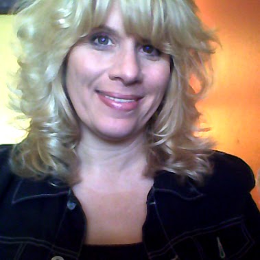 Kim Nicholas Photo 37
