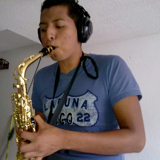 Alejandro Chavarria Photo 28