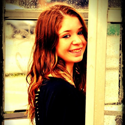Lisa Henry Photo 43