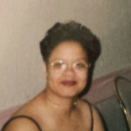 Roberta Johnson Photo 29
