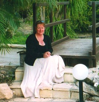 Carol Golden Photo 26