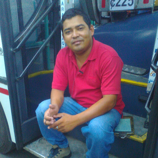 Lester Ramirez Photo 24