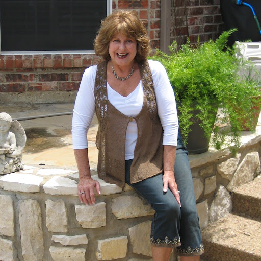 Dana Bertrand Photo 18