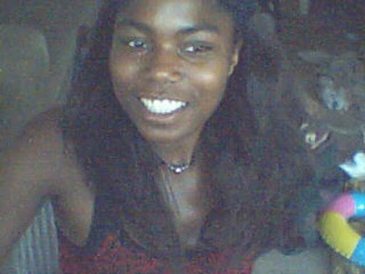 Danielle Golden Photo 10