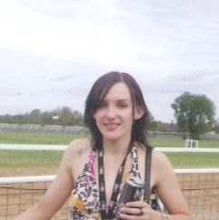 Amy Muir Photo 32