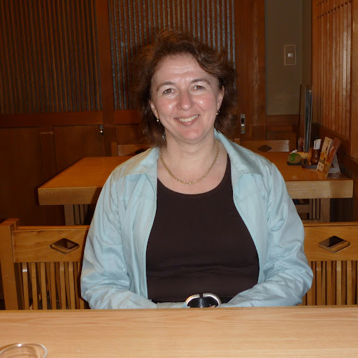 Carol Rowe Photo 42