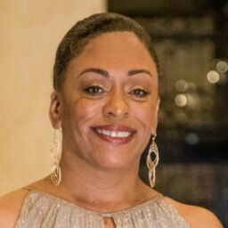 Renee Stringer Photo 1