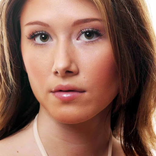 April Sanford Photo 24