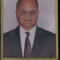 Frank Walton Photo 5