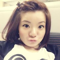 April Zhou Photo 6