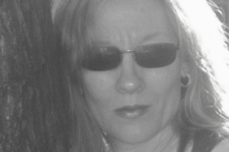 Lynda Jones Photo 5