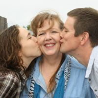 Laura Prather Photo 15
