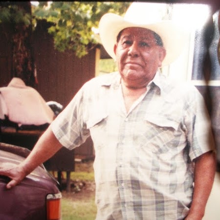 Santos Aguilar Photo 32