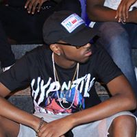 Justin Holmes Photo 24