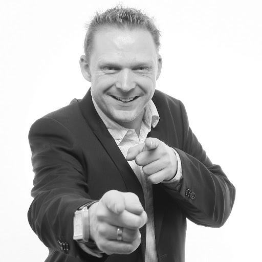 Dennis Petersen Photo 13