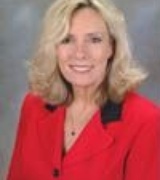 Lisa Hall Photo 1