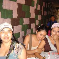 Sandra Robles Photo 29