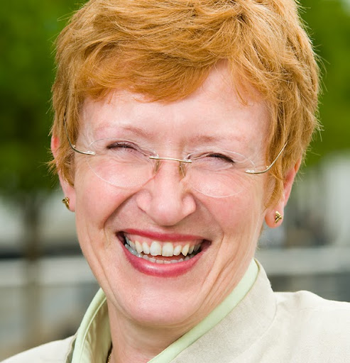 Nanette Young Photo 14