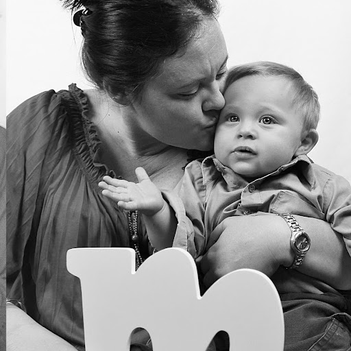 Michelle Lytle Photo 37