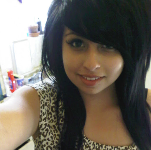 Tanya Robles Photo 6
