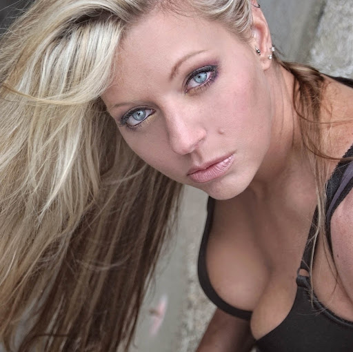 Heather Stern Photo 39