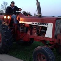 Travis Magee Photo 2
