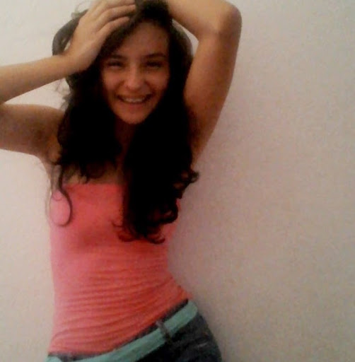 Michelle Quintero Photo 12