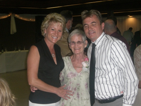Nancy Graves Photo 18