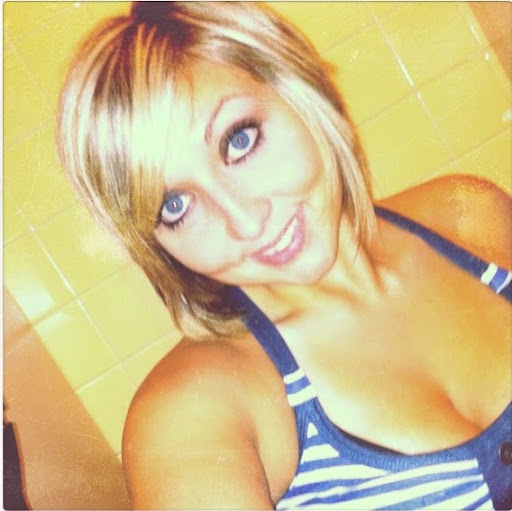 Jennifer Workman Photo 14