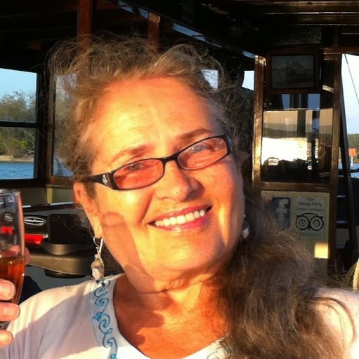 Linda Kemp Photo 15