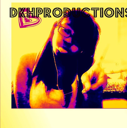 Dee Hart Photo 22
