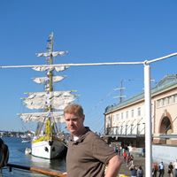 Edward Lyons Photo 13