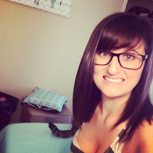 Katie Miller Photo 19