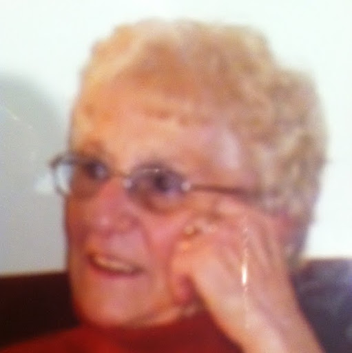 Marilyn Summers Photo 15