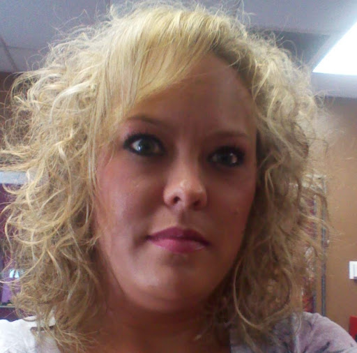 Angela Davidson Photo 32