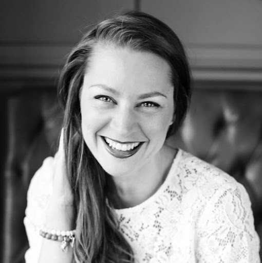 Natasha Reynolds Photo 40