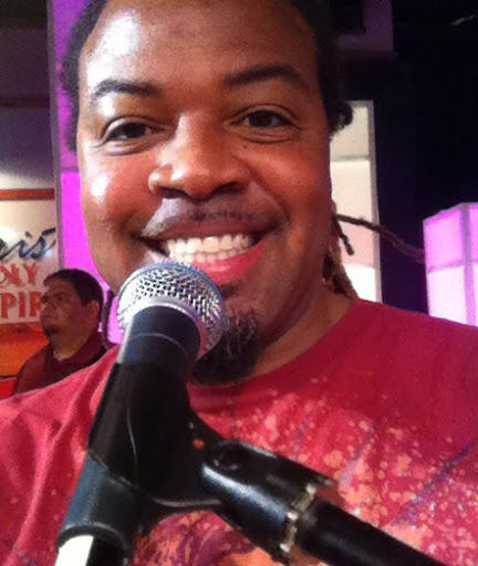 Elton Davis Photo 7