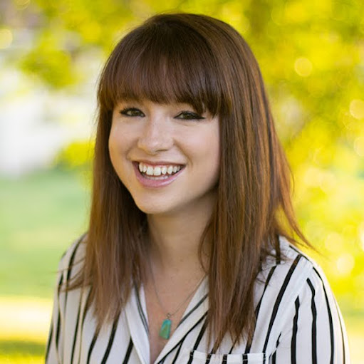Holly Stewart Photo 36