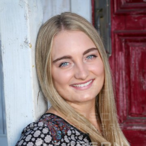 Natasha Hughes Photo 7