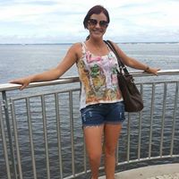Izabel Gomes Photo 8