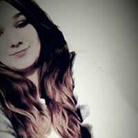 Lindsey Stanley Photo 5