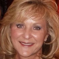 Vicki Martin Photo 17