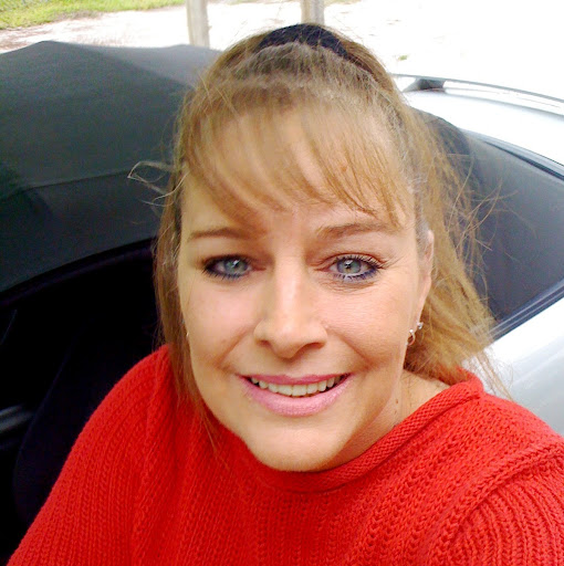 Kelly Moore Photo 25