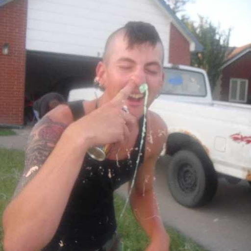 Tyler Booth Photo 9