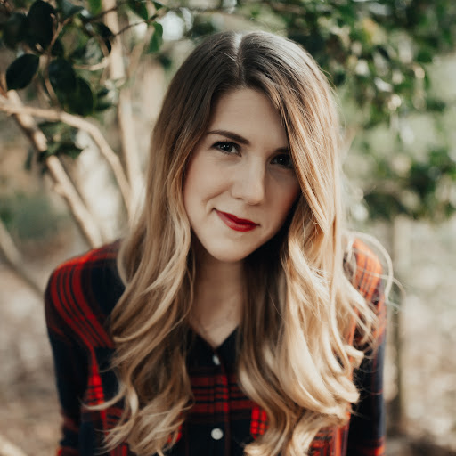 Sarah Schmidt Photo 12